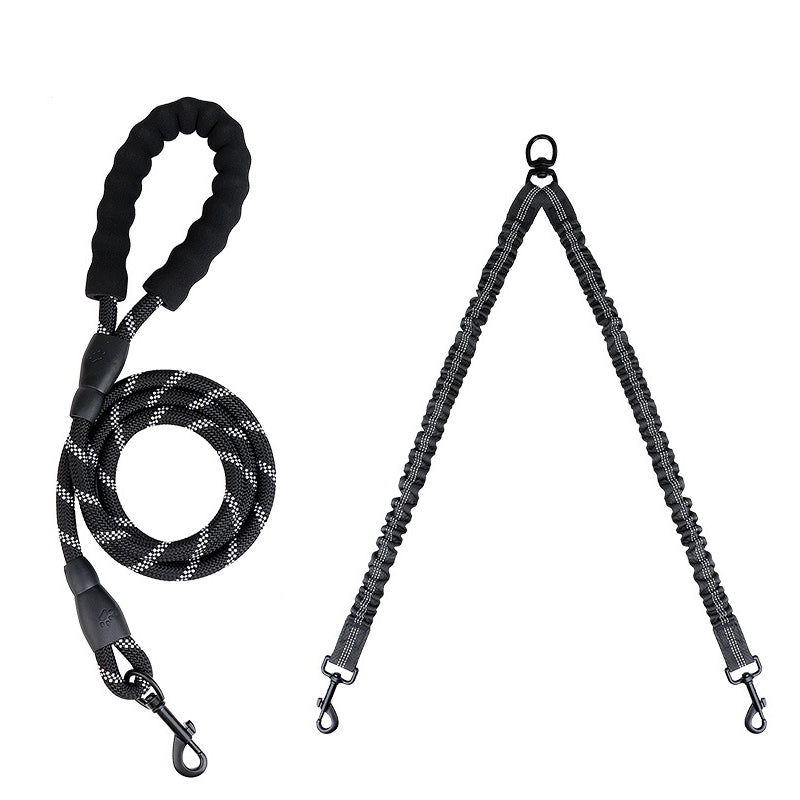 Close-up of the rope handle and leash connection